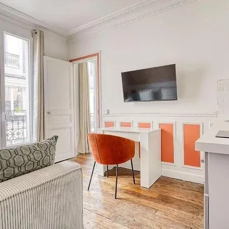 Apartment Center - V Paris
